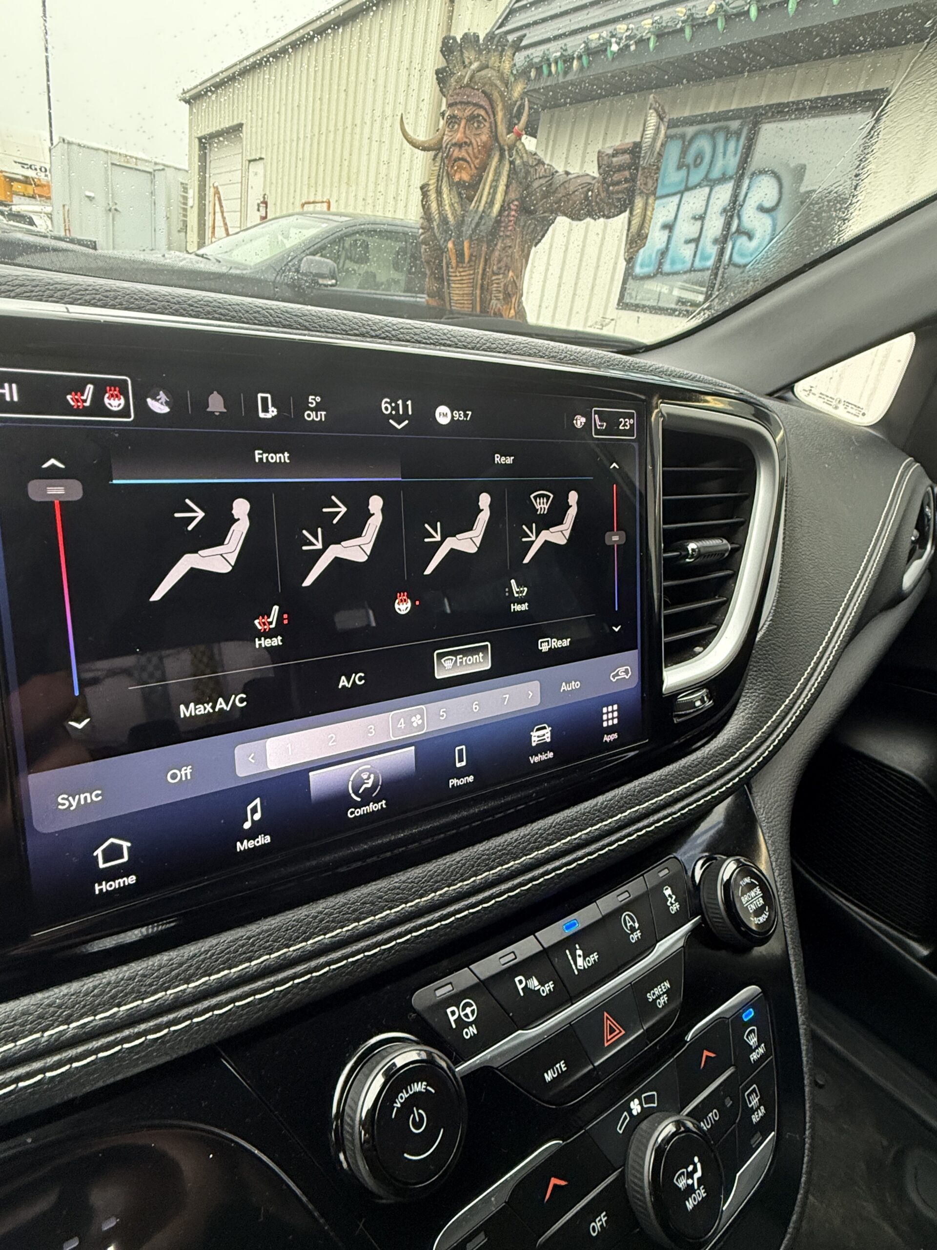 2023 Chrysler Pacifica S