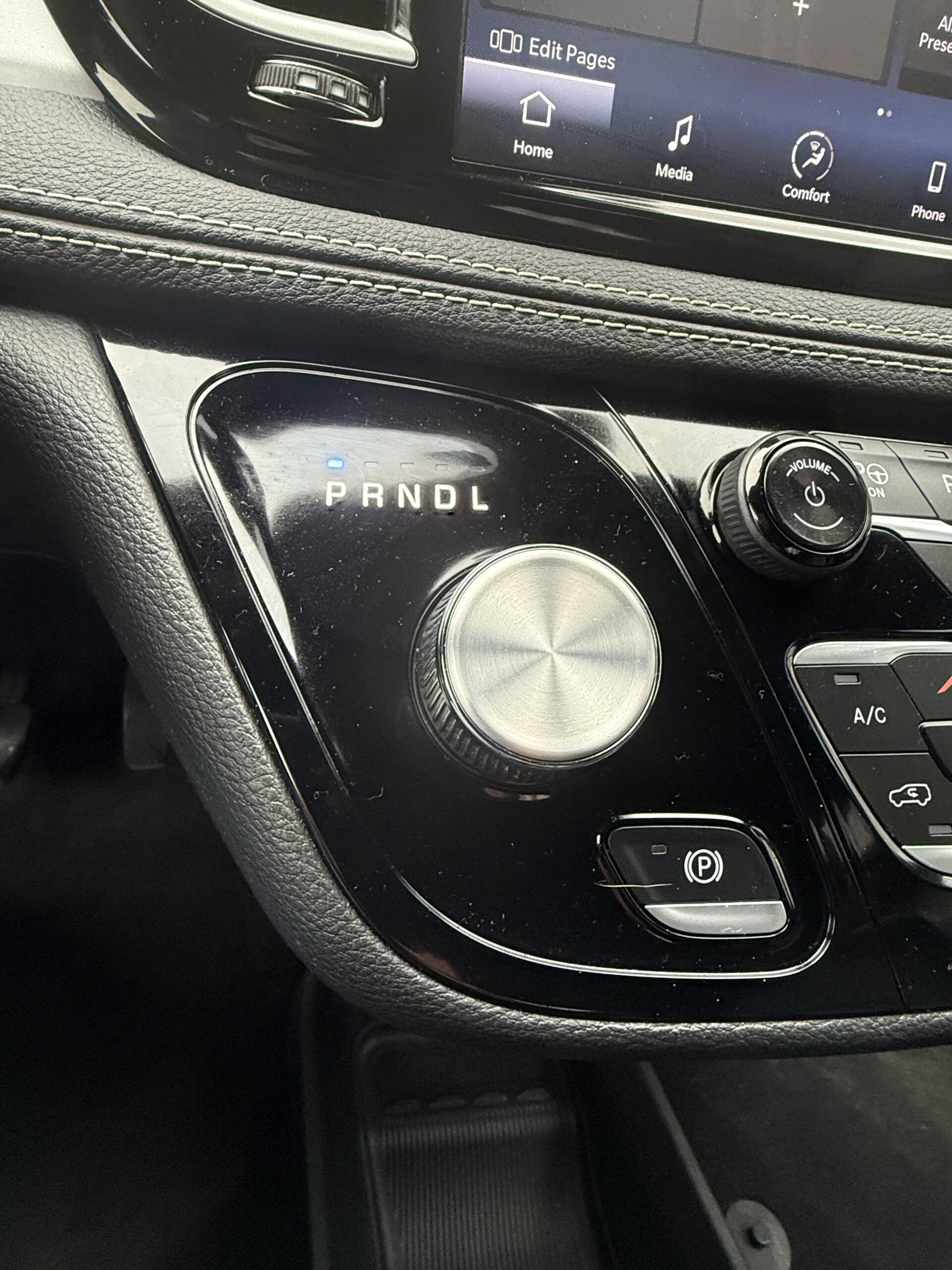 2023 Chrysler Pacifica S