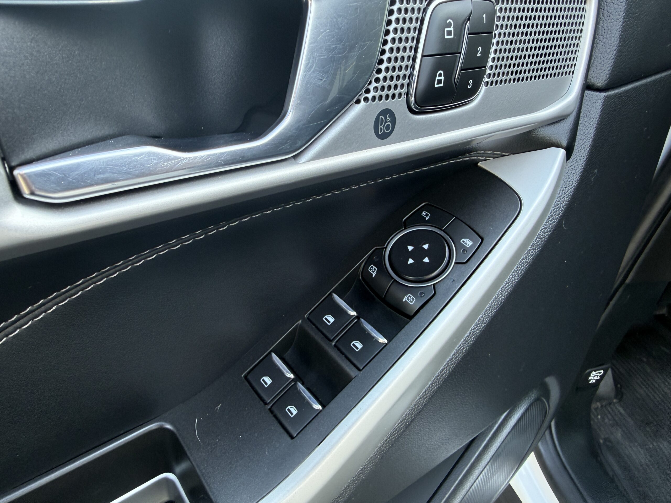 2020 Ford Explorer Hybrid