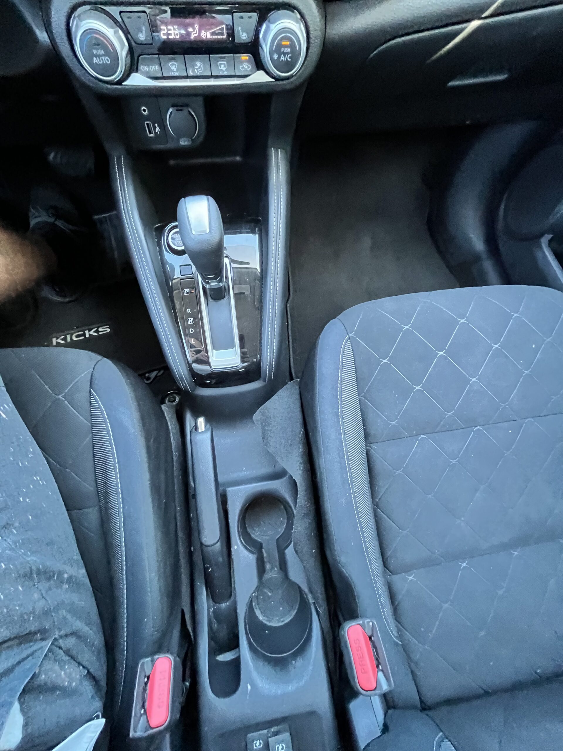 2019 Nissan Kicks SV